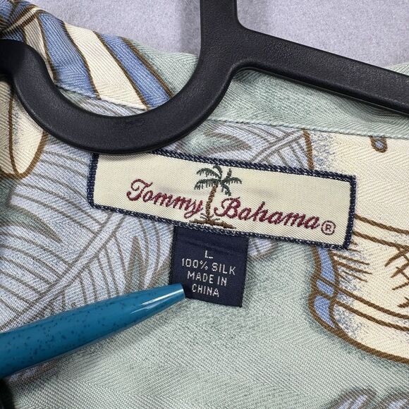 Tommy Bahama Men's Large 100% Silk Short Sleeve Button Up Hawaiian Bongo Shirt - Picture 2 of 8